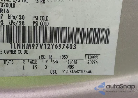 2002 Lincoln Continental z USA, uszkodzony, nr VIN 1LNHM97V12Y697403